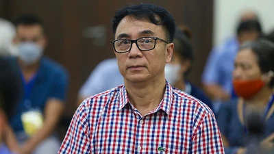 Vụ ông Trần Hùng: Người đưa tiền thoát tội đưa hối lộ, vì sao? 