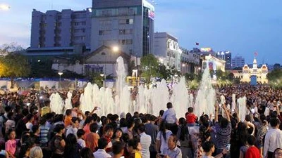 Phố đi bộ có nhiều chương trình đặc sắc dịp lễ 30-4