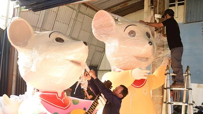 Lộ diện gia đình chuột sắp “đổ bộ” đường hoa Nguyễn Huệ 2020