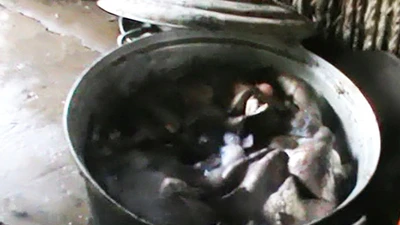 Audio: Khô bò làm từ phổi heo và hóa chất