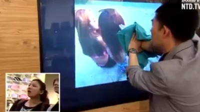 Màn ảo thuật trong siêu thị khiến mọi người kinh ngạc