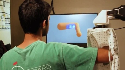 Robot có thể mặc áo cho con người