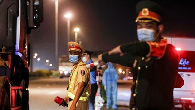 Các tài xế yên tâm khi TP.HCM lập chốt kiểm dịch COVID-19