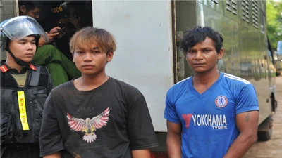 Bàn giao 3 người bị bắt làm con tin trong vụ tấn công trụ sở xã ở Đắk Lắk