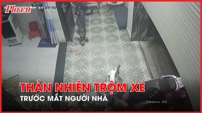 Video: Thản nhiên vào trộm xe trước sự chứng kiến của người nhà