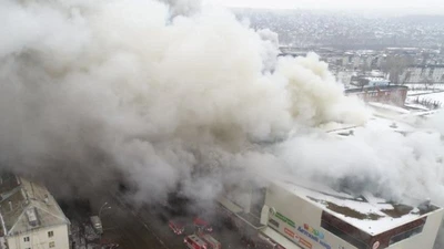 Cháy kinh hoàng trung tâm mua sắm Nga: 40 trẻ mất tích