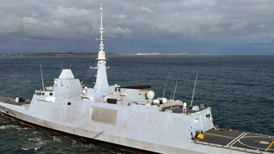 Máy bay Nga áp sát tàu Pháp vài ngày trước không kích Syria