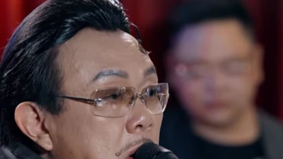 'Nhỏ ơi' qua giọng ca Chí Tài