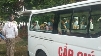 Một học sinh lớp 4 bị nước cuốn trên sông Hương 