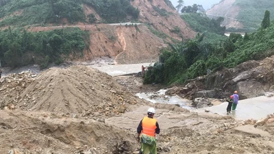 Tìm thấy một thi thể gần khu sạt lở thủy điện Rào Trăng 3