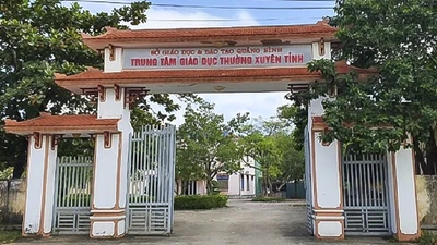 Một thủ quỹ ở Quảng Bình bị đình chỉ công tác