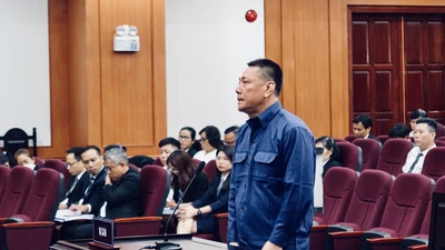 'Ông trùm' buôn lậu xăng phủ nhận vai trò cầm đầu