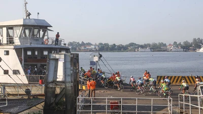 Chặng 24 Cúp Truyền hình, non sông lỗi một nhịp cầu