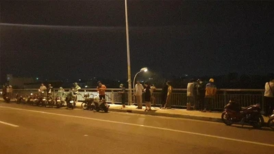 Video: Nam thanh niên nhảy cầu trước mặt cha ruột