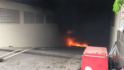 Cận cảnh vụ cháy lại mới đây tại chung cư Carina