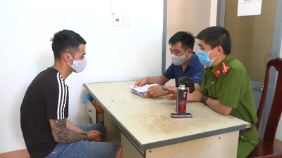 Đắk Lắk: Bắt người bị truy nã mang nhiều hung khí nguy hiểm