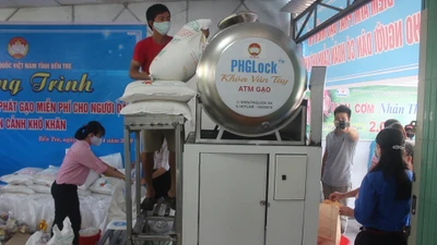 Máy ATM gạo miễn phí cho người nghèo lan tỏa đến Bến Tre