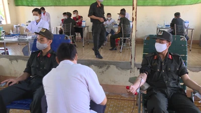 Cảnh sát cơ động Tây Nguyên hiến máu tình nguyện