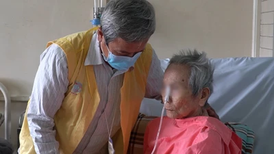 Video: Thay khớp háng nhân tạo cho cụ bà 106 tuổi