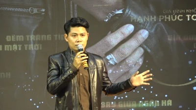 NS Nguyễn Văn Chung ra mắt sách nhạc kỷ niệm 20 năm sáng tác