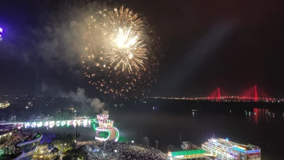 Mãn nhãn với những màn pháo hoa rực rỡ trong đêm giao thừa 2023