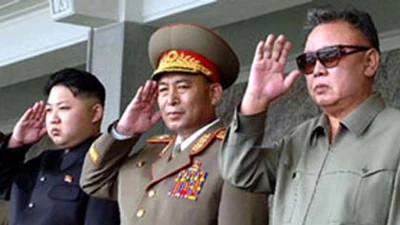 Nhật, Hàn báo động sau cái chết của Chủ tịch Kim Jong-il