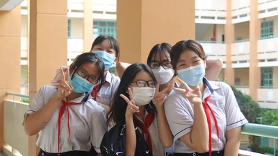 Nóng: Học sinh 4 khối lớp tại TP.HCM chính thức đi học từ ngày 4-1