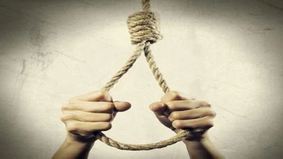 Phát hiện người đàn ông tử vong trong tư thế treo cổ