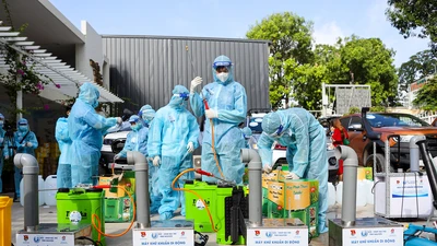 Ra mắt “Đội xe khử khuẩn di động” phản ứng nhanh