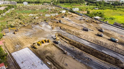 Thần tốc xây dựng 2 bệnh viện dã chiến ở TP.HCM