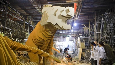 Hé lộ hình ảnh 'Chúa tể sơn lâm' tại đường hoa Nguyễn Huệ 2022