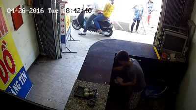 Thiếu niên 17 tuổi tắt camera để trộm vẫn không thoát