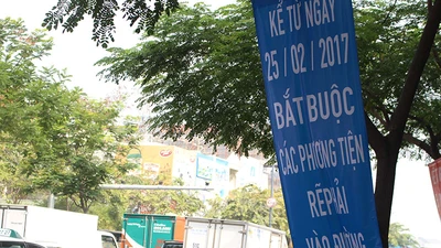 Ngày đầu phân luồng Tân Sơn Nhất, kẹt từ sáng đến trưa