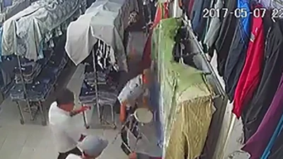 Truy bắt thêm 3 người chém nhầm ở shop áo quần