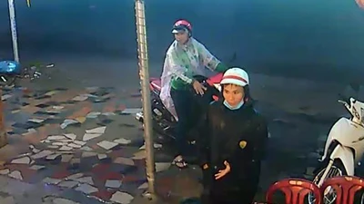 Camera ghi lại quá trình dàn cảnh tinh vi để trộm xe