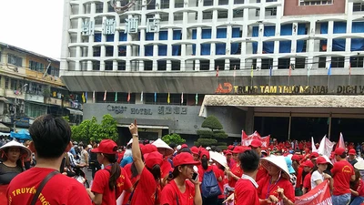 Tiểu thương chợ An Đông đóng sạp, đòi sửa chữa chợ