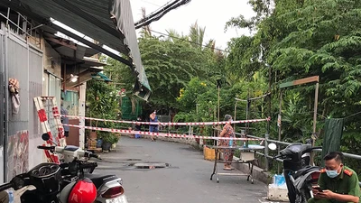 Một con hẻm ở quận 8 bị phong tỏa vì bệnh nhân 450 đã từng đến