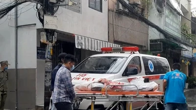 Nữ sinh tử vong trong tư thế treo cổ ở phòng trọ 