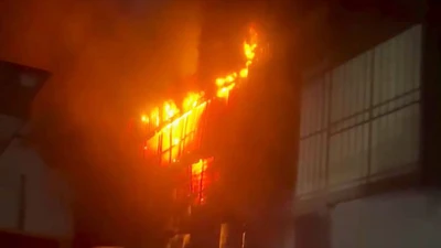 Cháy xưởng lúc rạng sáng, một phụ nữ ở trọ bị ngạt khói tử vong