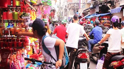 Ngắm phố lồng đèn lung linh nhất TP.HCM