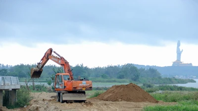 Quảng Ngãi tìm giải pháp gỡ 'nút thắt' cho loạt dự án hạ tầng trọng điểm