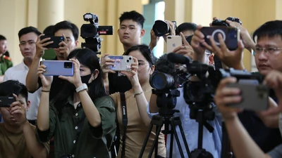 Phiên tòa công khai, sao ghi âm, ghi hình phải xin phép?