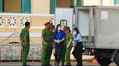 Hoa hậu Thuỳ Tiên, Hằng Du Mục đã được dẫn giải tới toà