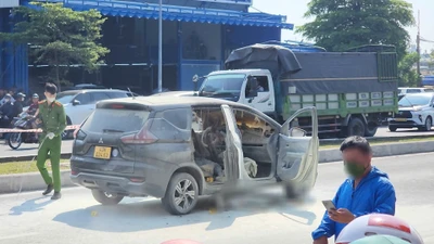 2 người tử vong cạnh ô tô bốc cháy có quan hệ tình cảm, nghi đang mâu thuẫn