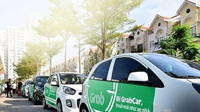 Grab thâu tóm Uber Việt Nam, mở rộng GrabFood