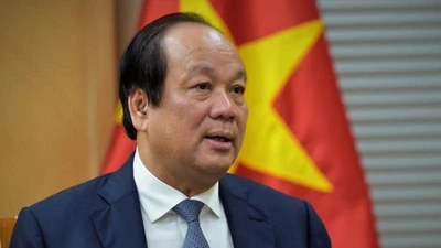 Bộ trưởng Mai Tiến Dũng.