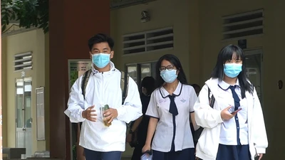 Thí sinh vỡ òa vì trúng tủ đề Ngữ văn