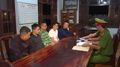 Bắt các đối tượng cho vay nặng lãi đến 720%/năm