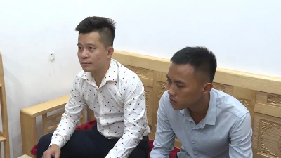 Khởi tố 3 bị can cho vay nặng lãi