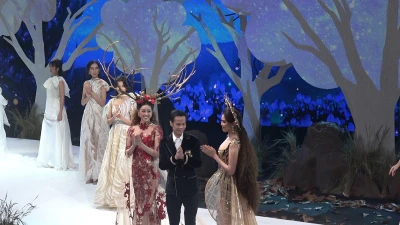 Khánh Vân lan tỏa thông điệp bảo vệ rừng qua thời trang